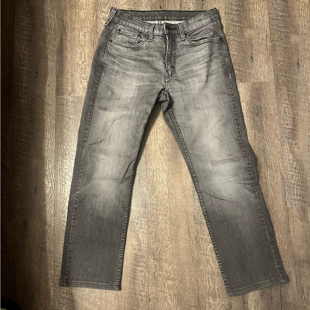 Levi's Men's Relaxed Fit Jeans in Gray